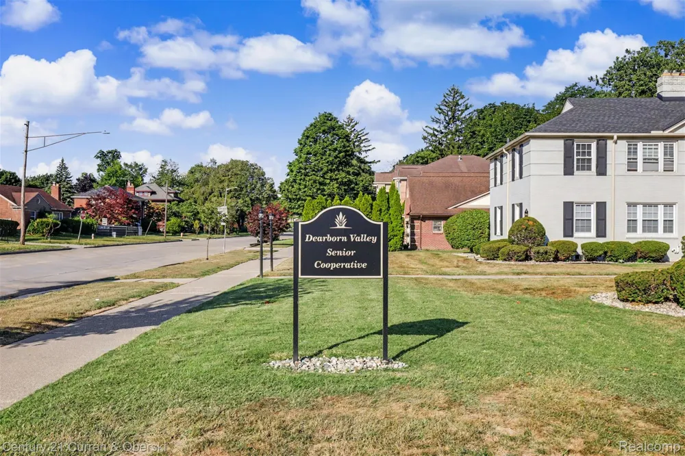 726 S Military Street Dearborn City, MI 48124