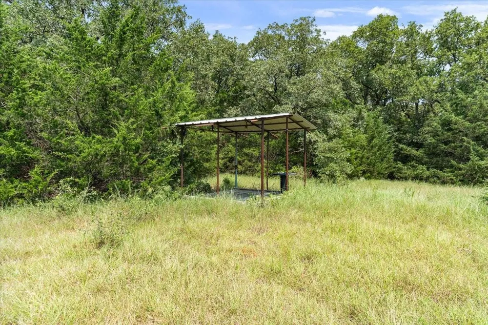Lcr 732 Thornton, TX 76687