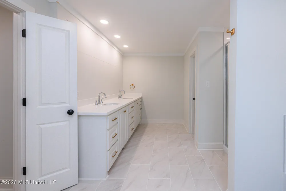 1209 Laurelwood Drive Clinton, MS 39056