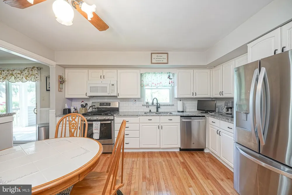 28 SPRINGLANE DRIVE Blackwood, NJ 08012