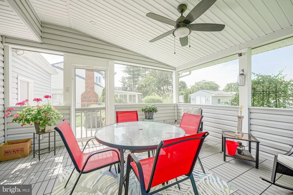28 SPRINGLANE DRIVE Blackwood, NJ 08012