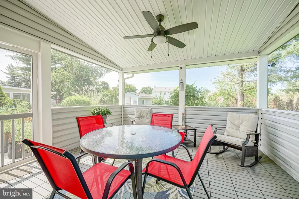 28 SPRINGLANE DRIVE Blackwood, NJ 08012