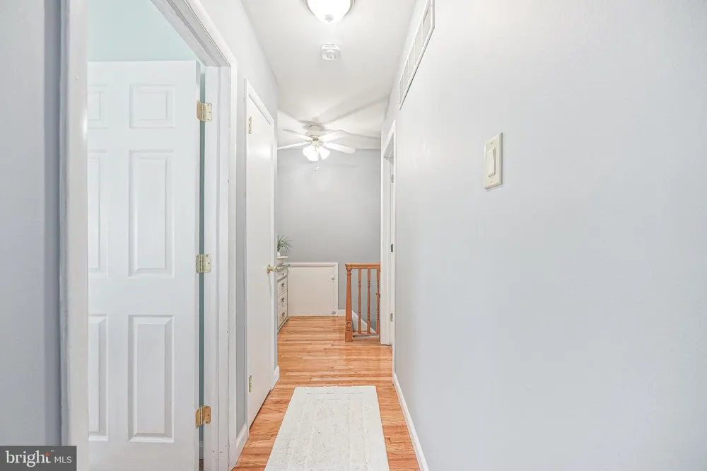 28 SPRINGLANE DRIVE Blackwood, NJ 08012