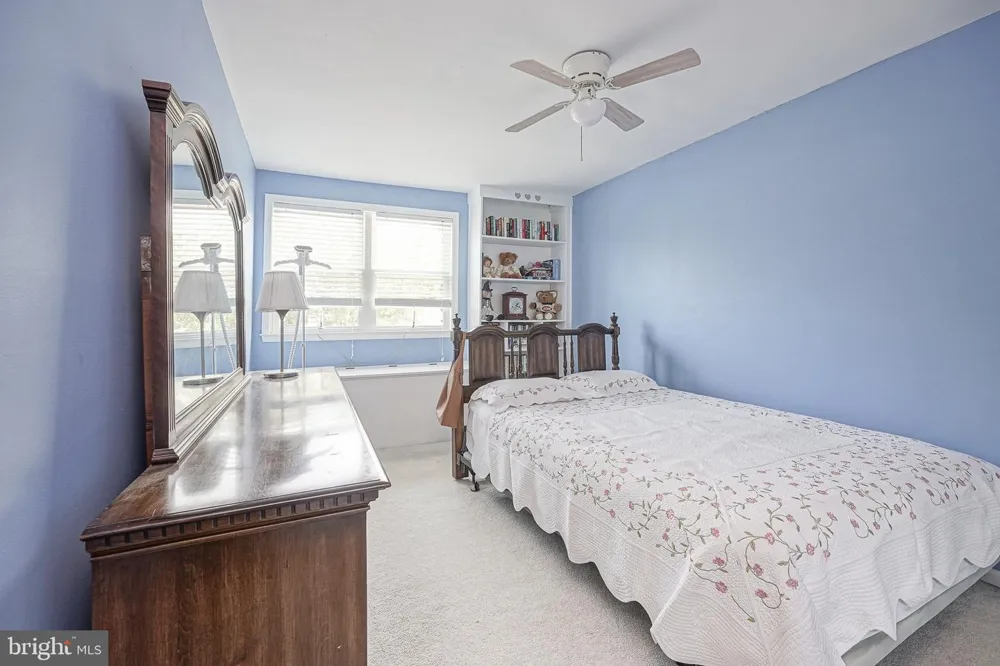 28 SPRINGLANE DRIVE Blackwood, NJ 08012