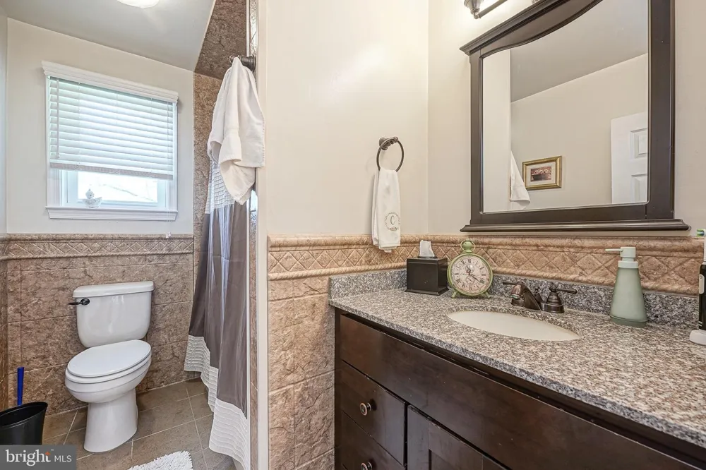 28 SPRINGLANE DRIVE Blackwood, NJ 08012