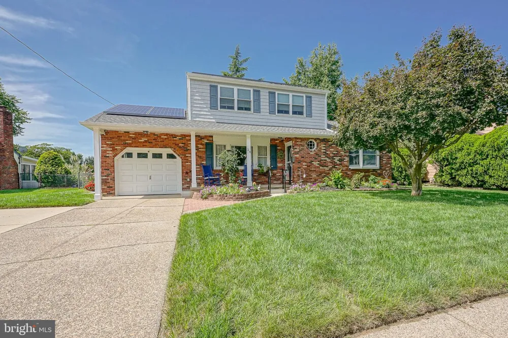 28 SPRINGLANE DRIVE Blackwood, NJ 08012