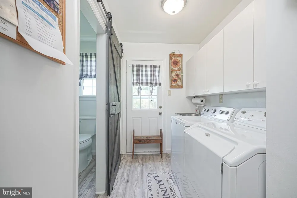 28 SPRINGLANE DRIVE Blackwood, NJ 08012