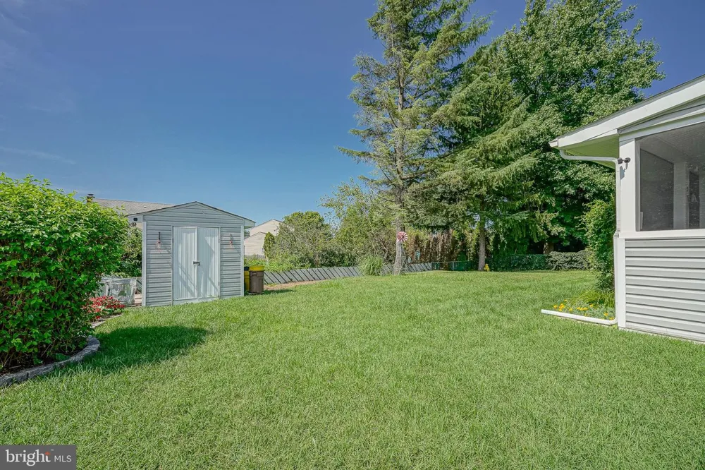 28 SPRINGLANE DRIVE Blackwood, NJ 08012