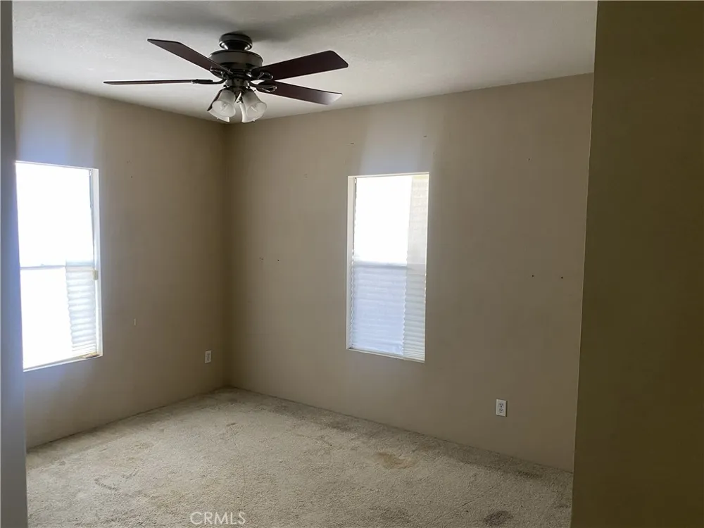 1155 S Riverside Drive #76 Rialto, CA 92376