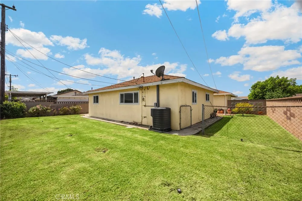 19322 Wadley Carson, CA 90746