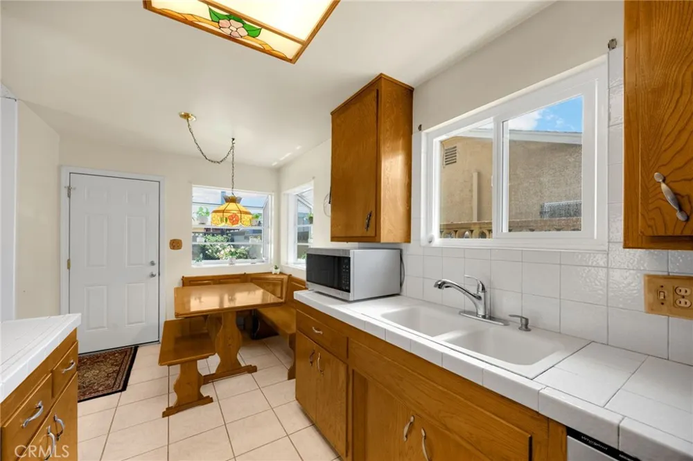 19322 Wadley Carson, CA 90746