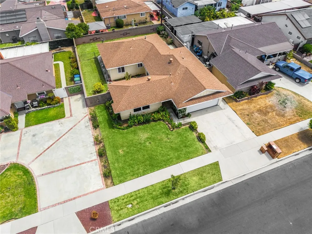 19322 Wadley Carson, CA 90746