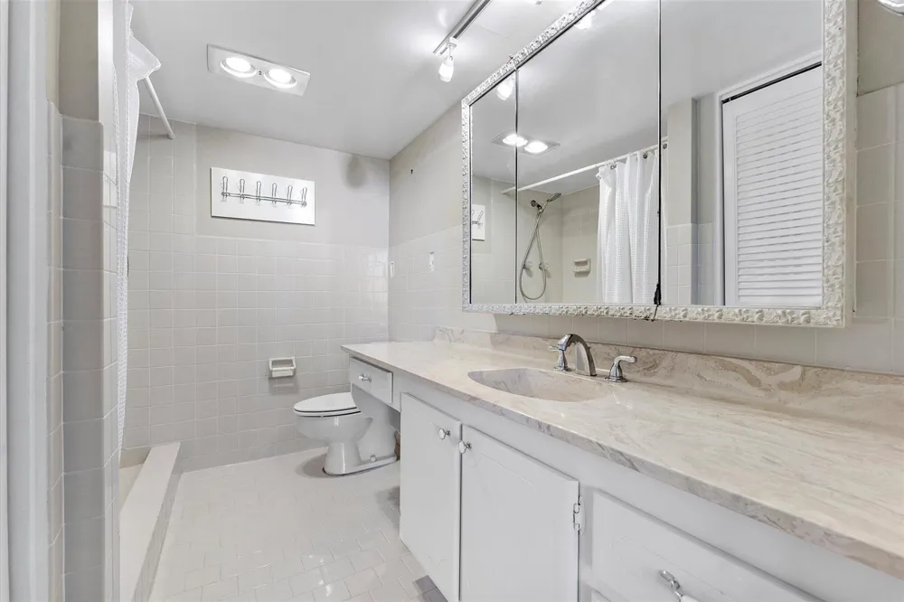 501 SW 11th Place #418 Boca Raton, FL 33432