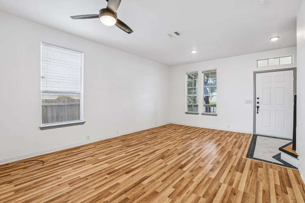 18736 Imperial Eagle Lane Elgin, TX 78621