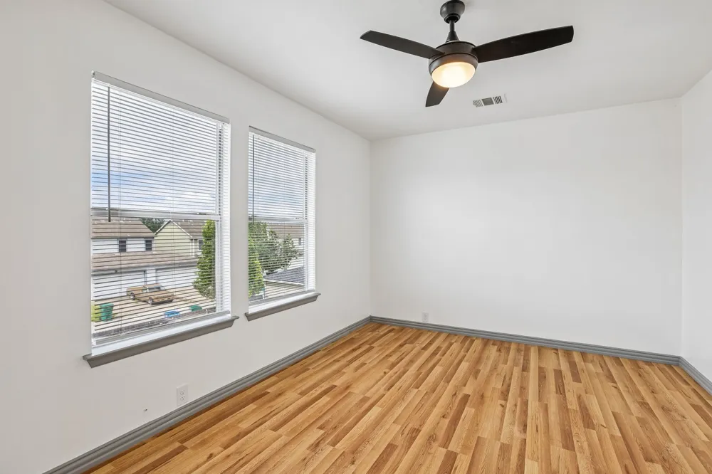 18736 Imperial Eagle Lane Elgin, TX 78621