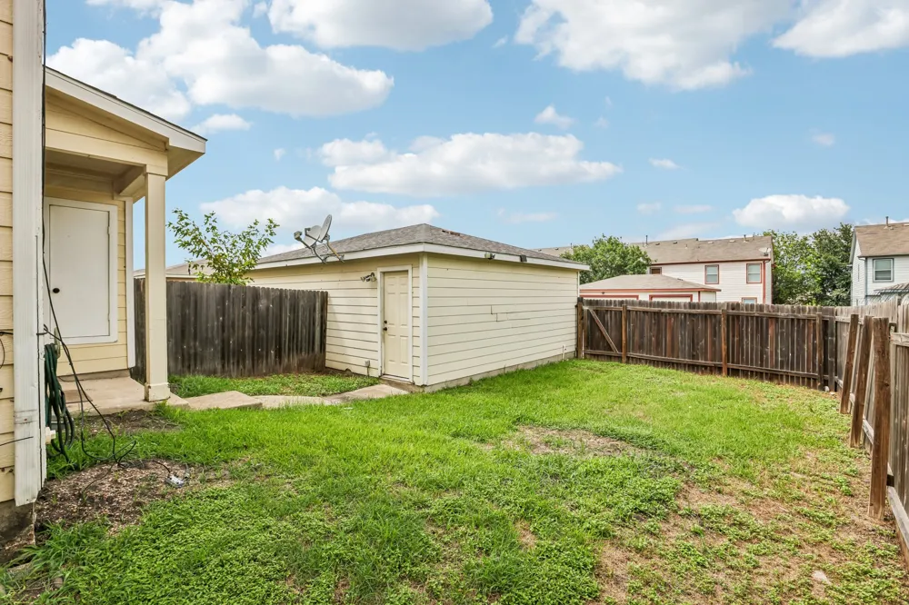 18736 Imperial Eagle Lane Elgin, TX 78621