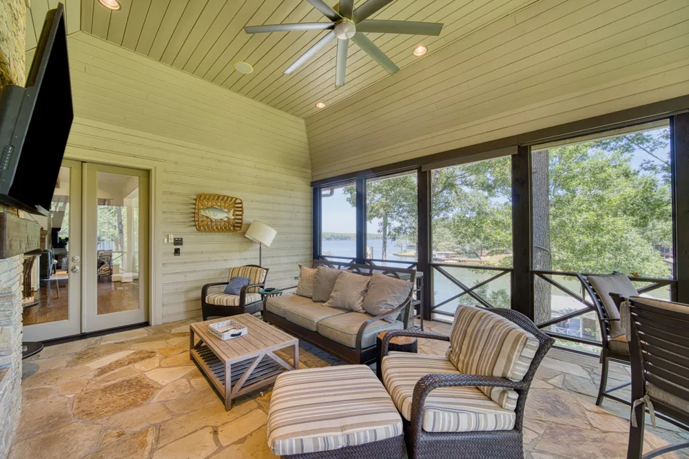 80 lampasas Court Scroggins, TX 75480