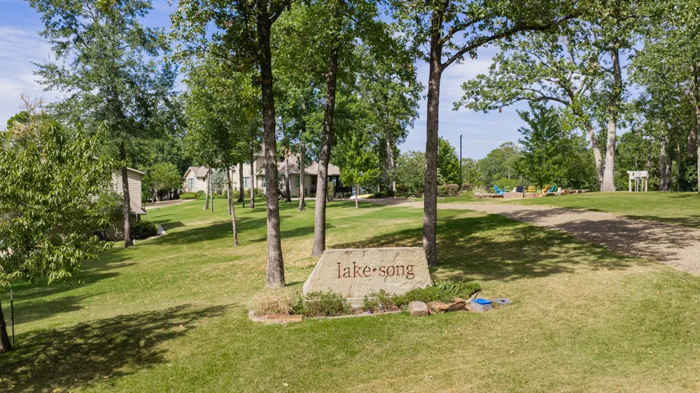 80 lampasas Court Scroggins, TX 75480