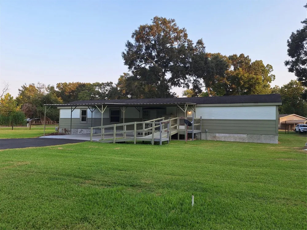 119 County Road 4534 Dayton, TX 77535