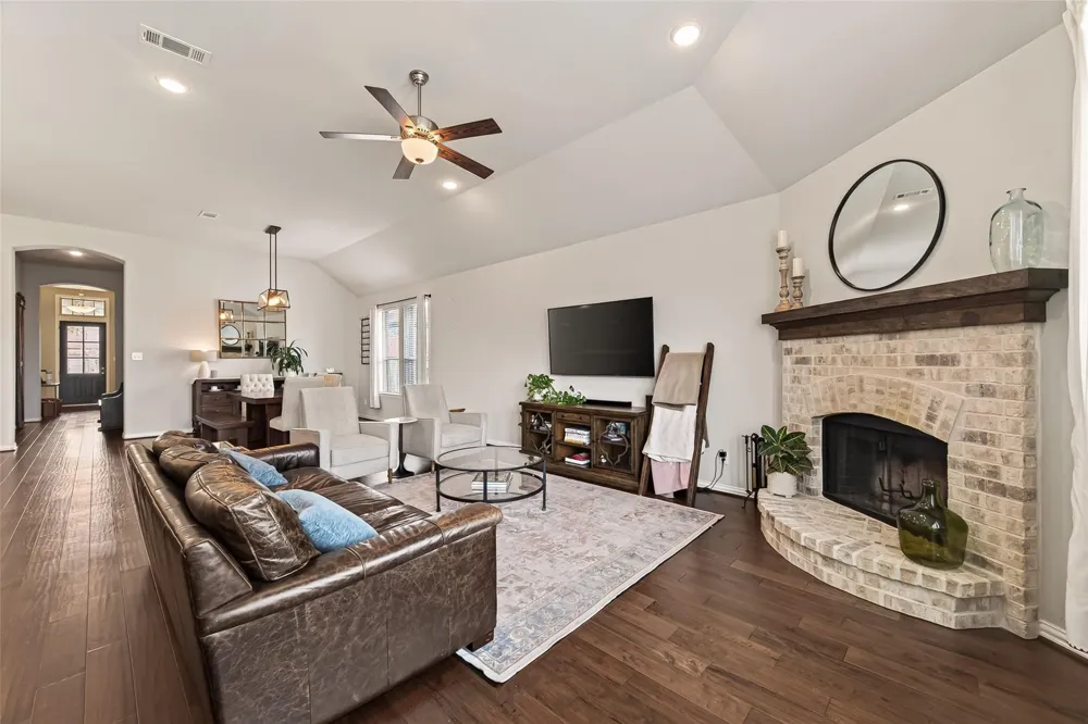 6034 Painted Rock Trail Richmond, TX 77407