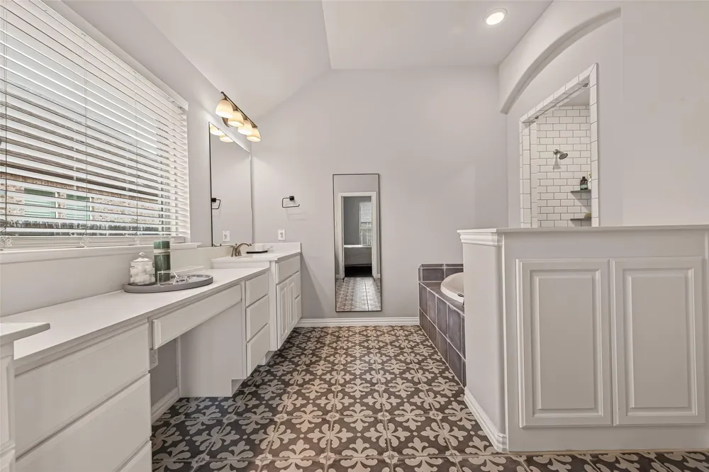 6034 Painted Rock Trail Richmond, TX 77407