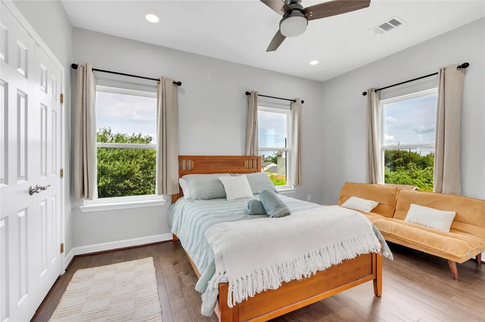 5618 Avenue M Galveston, TX 77551