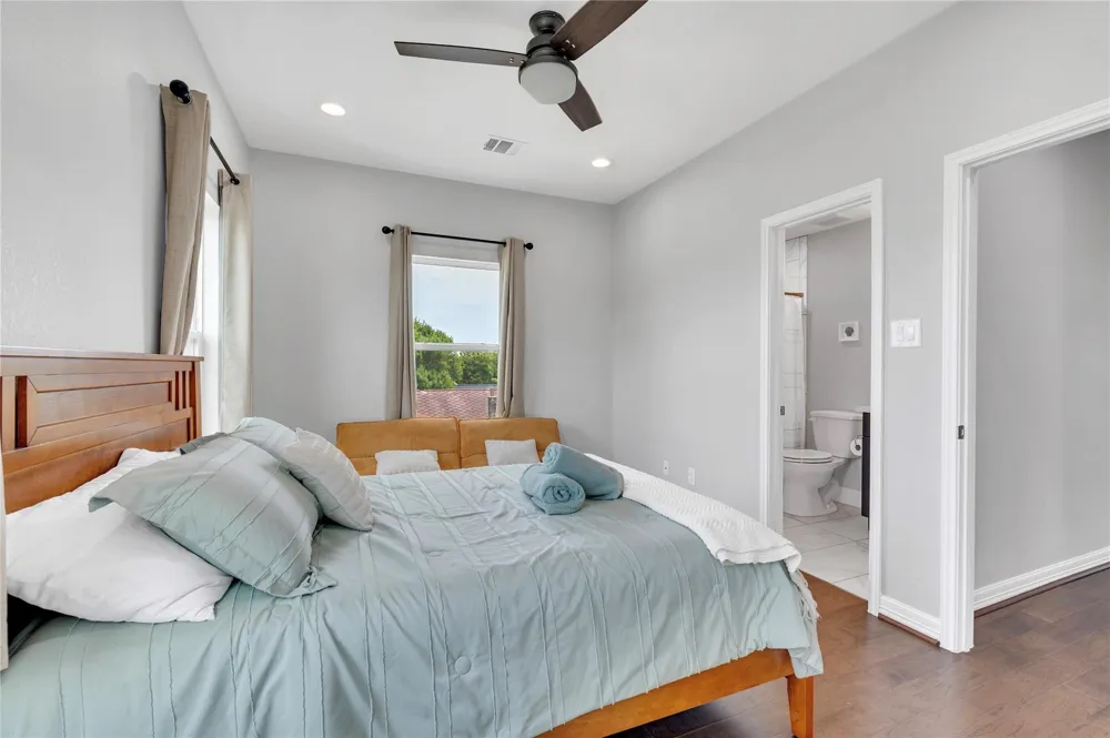 5618 Avenue M Galveston, TX 77551