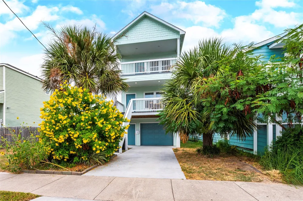5618 Avenue M Galveston, TX 77551
