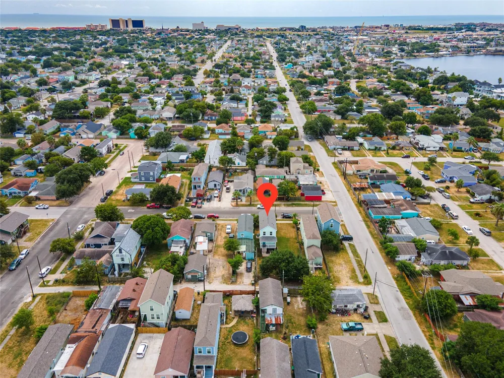 5618 Avenue M Galveston, TX 77551