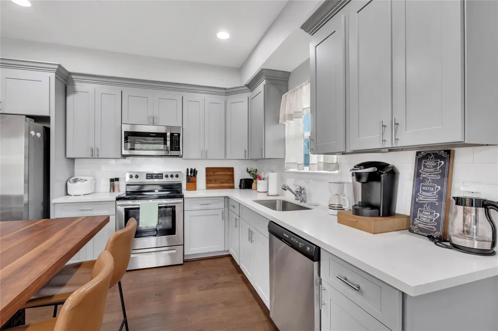 5618 Avenue M Galveston, TX 77551