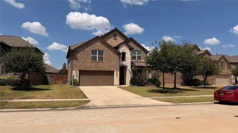 18514 Gardens End Lane