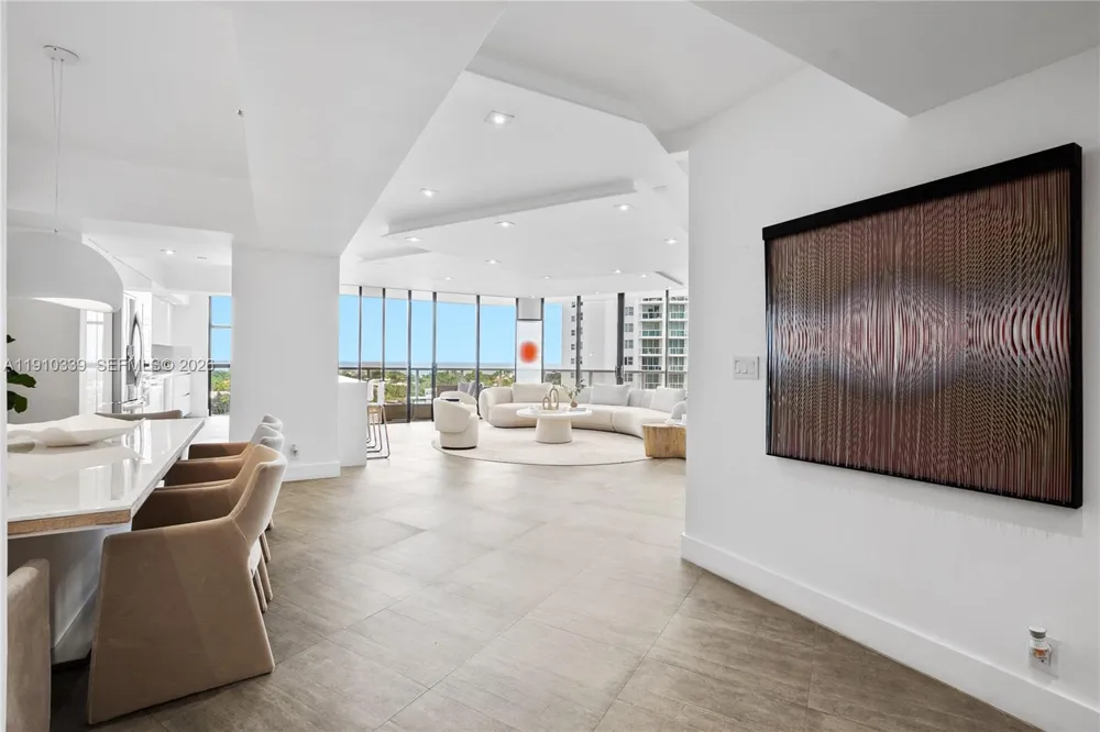 20281 E Country Club Dr #808 Aventura, FL 33180