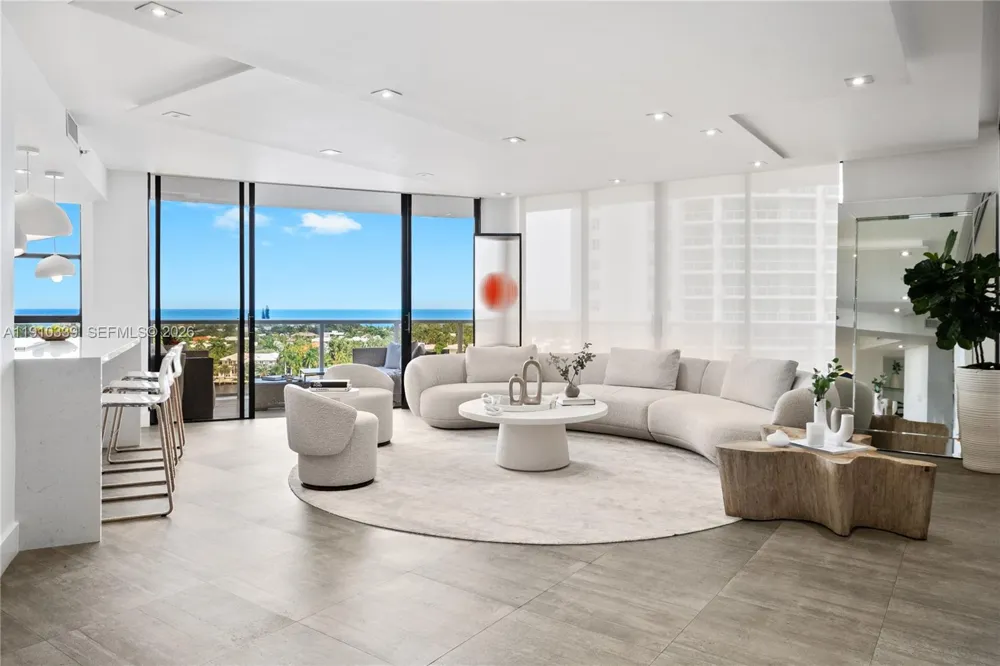 20281 E Country Club Dr #808 Aventura, FL 33180