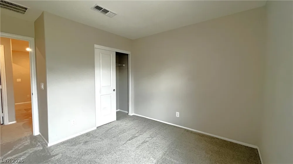 5392 Blustery Towns Avenue Las Vegas, NV 89118