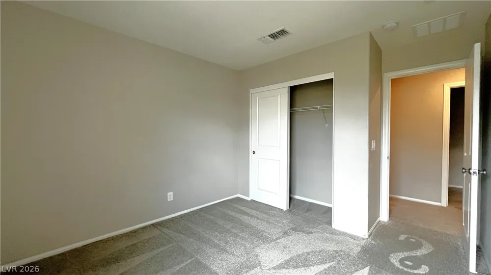 5392 Blustery Towns Avenue Las Vegas, NV 89118