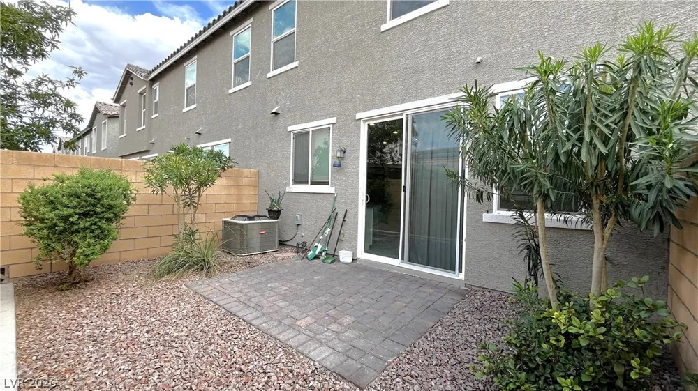 5392 Blustery Towns Avenue Las Vegas, NV 89118