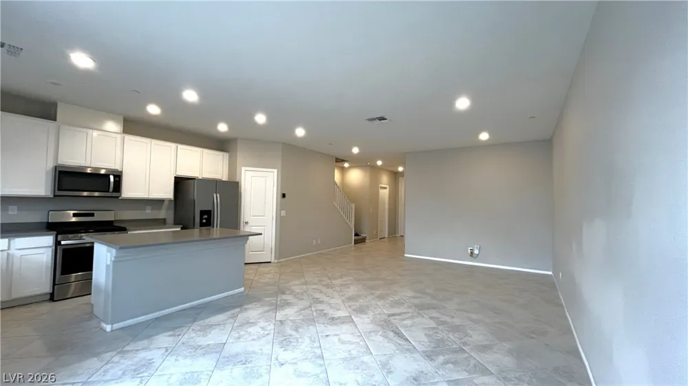 5392 Blustery Towns Avenue Las Vegas, NV 89118