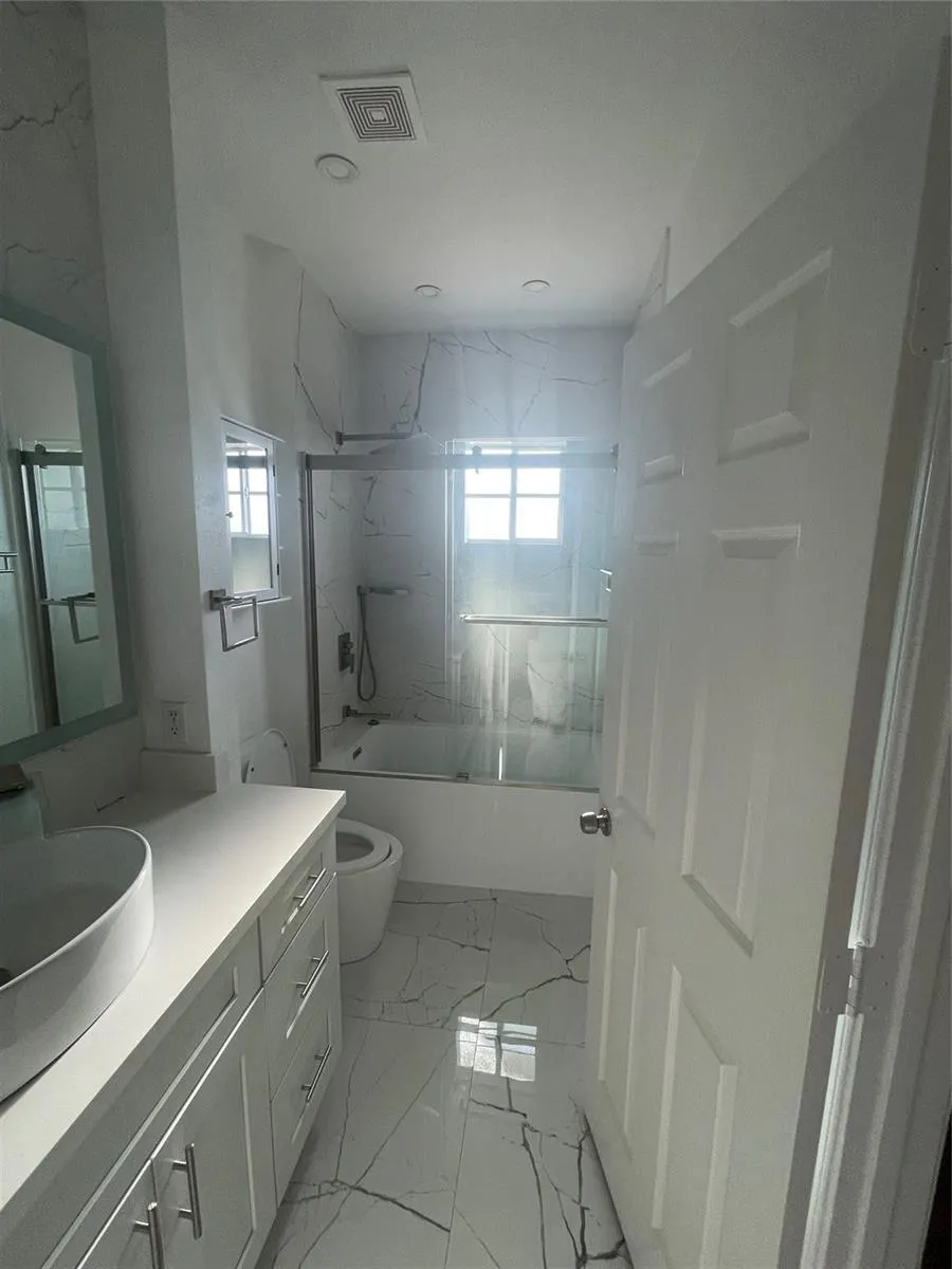 540 SAINT MICHELLE WAY Margate, FL 33068