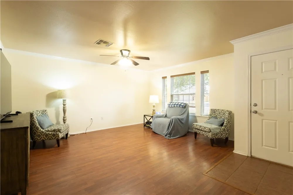 1220 Sacramento Portland, TX 78374