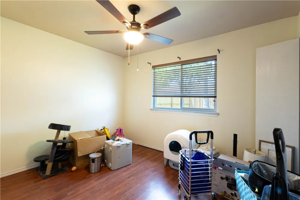 1220 Sacramento Portland, TX 78374