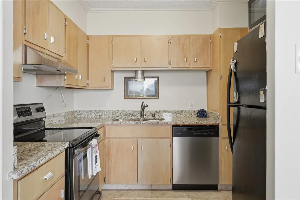 715 S Upper Broadway Street #903 Corpus Christi, TX 78401