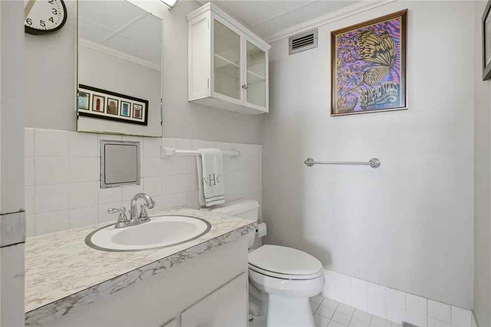 715 S Upper Broadway Street #903 Corpus Christi, TX 78401