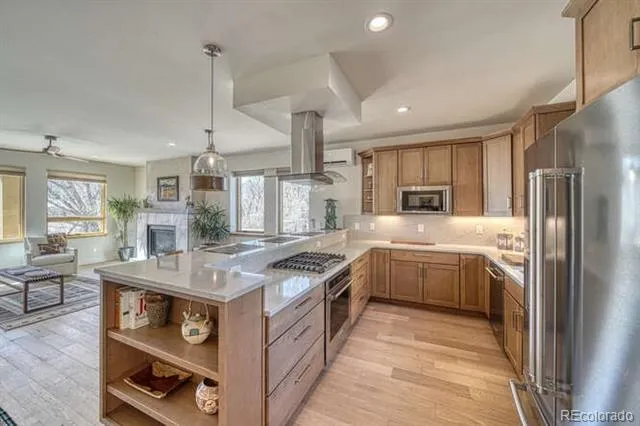 205 Two Rivers Road #I Salida, CO 81201