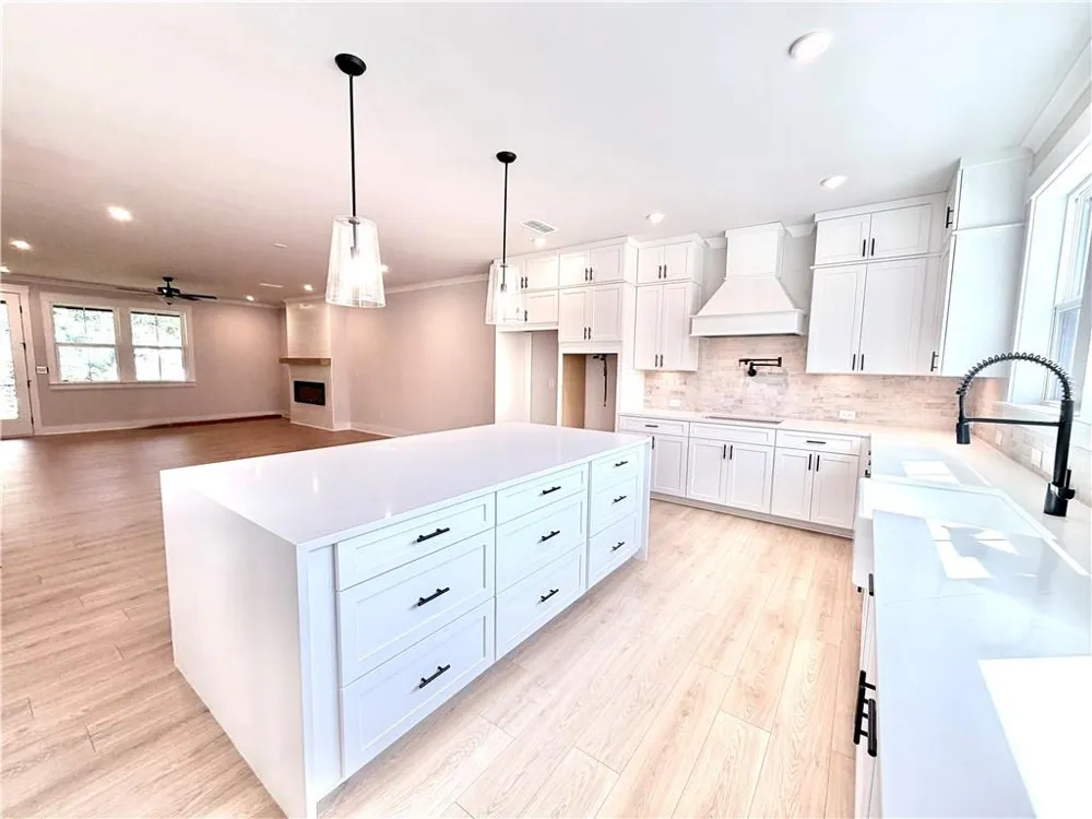111 Bridgecrest Road Roswell, GA 30075