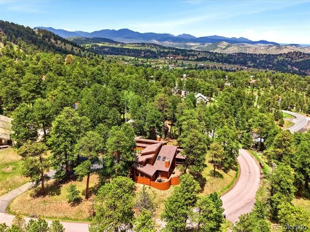 1285 Snowberry Drive Golden, CO 80401