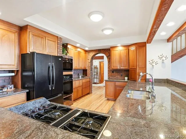 1285 Snowberry Drive Golden, CO 80401