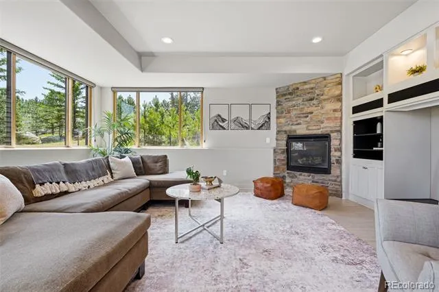 1543 Copper Rose Drive Golden, CO 80401