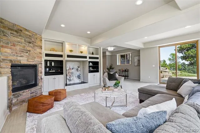 1543 Copper Rose Drive Golden, CO 80401