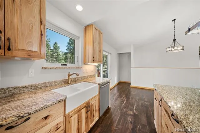 2775 Pathfinder Road Florissant, CO 80816