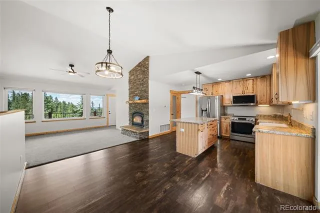 2775 Pathfinder Road Florissant, CO 80816